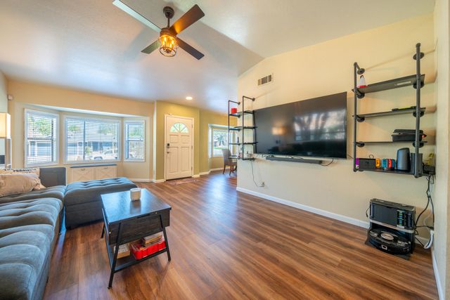 1991 Tiburon Drive, Redding, CA 96003