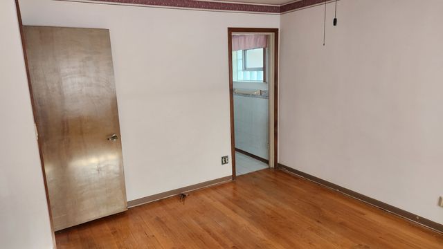 143 S Pleasant Avenue, Bloomingdale, IL 60108