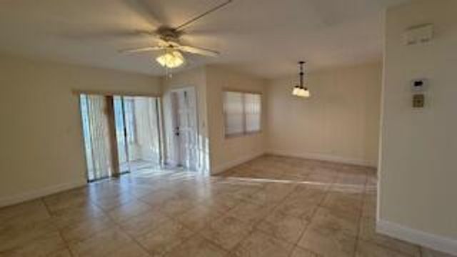 100 Stratford H, West Palm Beach, FL 33417