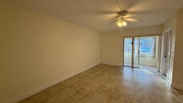 100 Stratford H, West Palm Beach, FL 33417