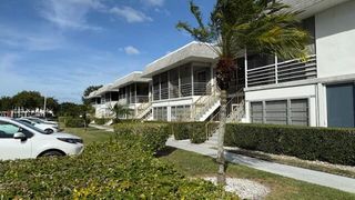 100 Stratford H, West Palm Beach, FL 33417