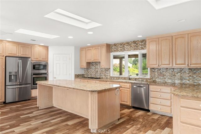 30587 Los Altos, Redlands, CA 92373