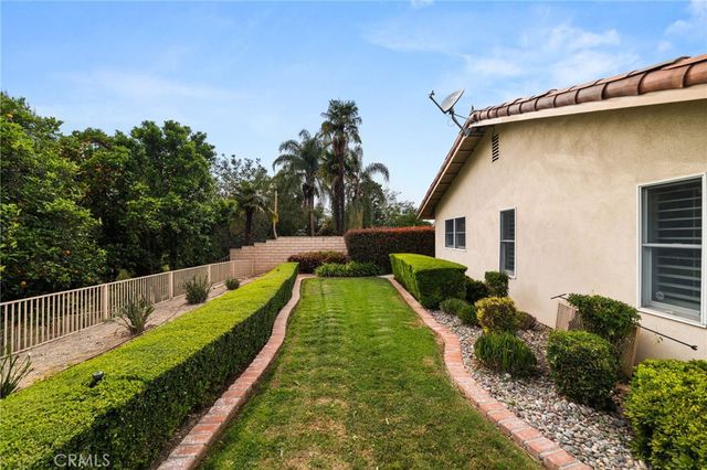 30587 Los Altos, Redlands, CA 92373