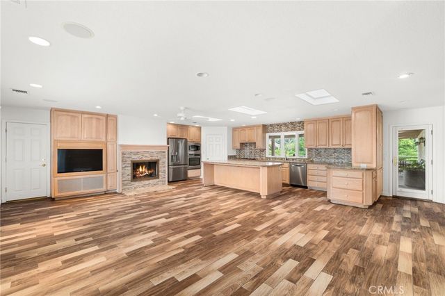 30587 Los Altos, Redlands, CA 92373