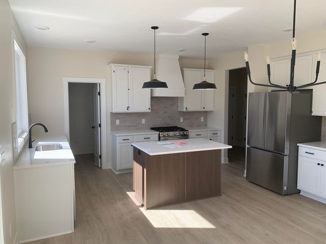 7882 Woodhurst Drive Ne, Cannon Twp, MI 49341