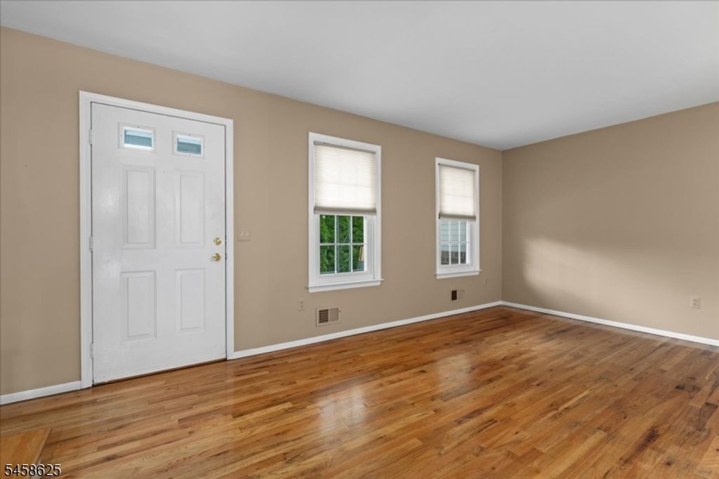2 King James Ct, Scotch Plains Twp., NJ 07076 — photo 4