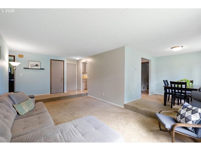525 Nw 83RD St, Vancouver, WA 98665