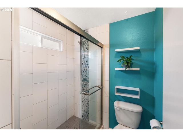 525 Nw 83RD St, Vancouver, WA 98665