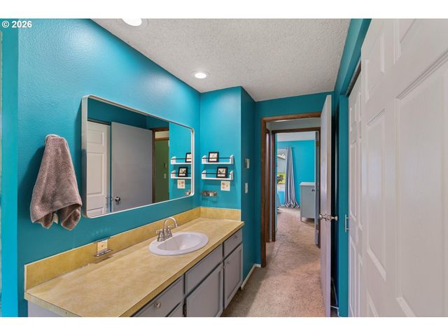 525 Nw 83RD St, Vancouver, WA 98665