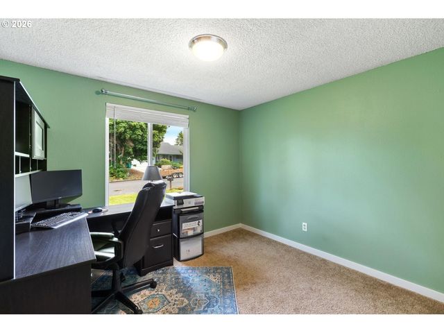 525 Nw 83RD St, Vancouver, WA 98665
