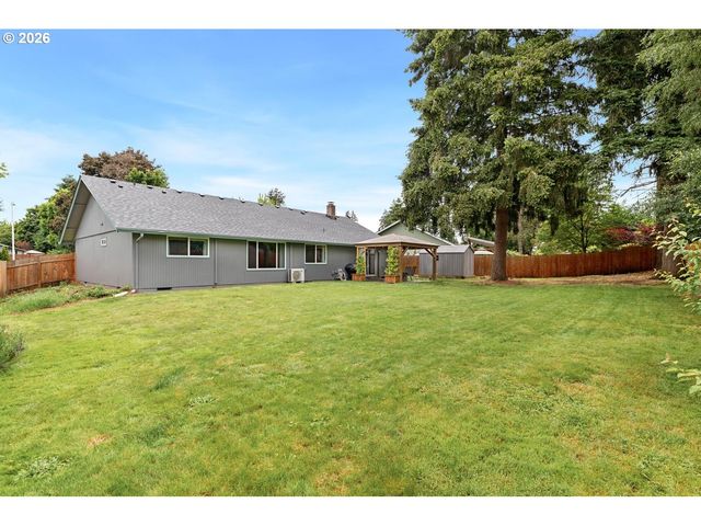 525 Nw 83RD St, Vancouver, WA 98665