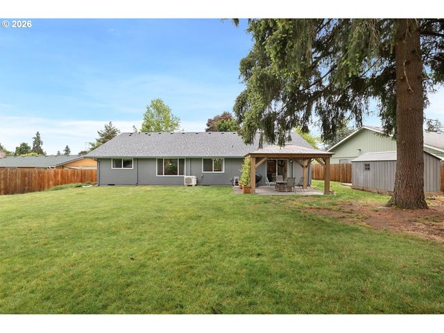 525 Nw 83RD St, Vancouver, WA 98665