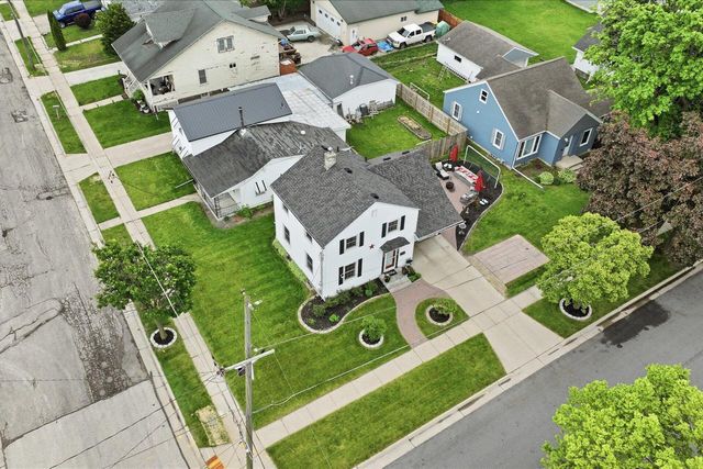 1301 Neenah STREET, Watertown, WI 53094
