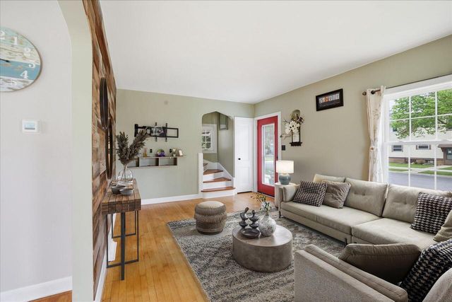 1301 Neenah STREET, Watertown, WI 53094
