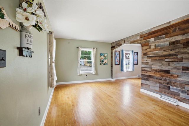 1301 Neenah STREET, Watertown, WI 53094