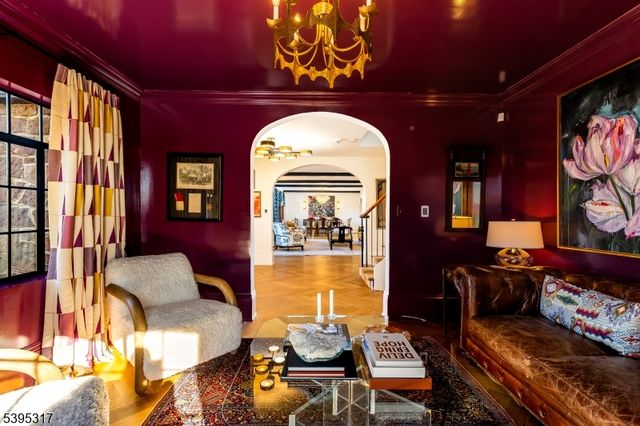 58 Crest Dr, South Orange Village Twp., NJ 07079