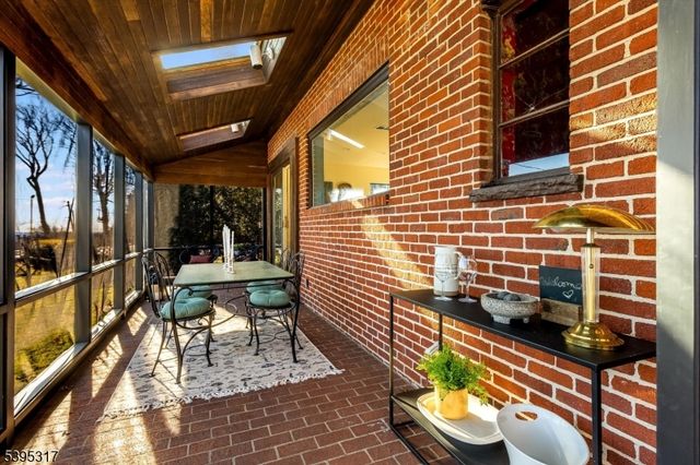 58 Crest Dr, South Orange Village Twp., NJ 07079