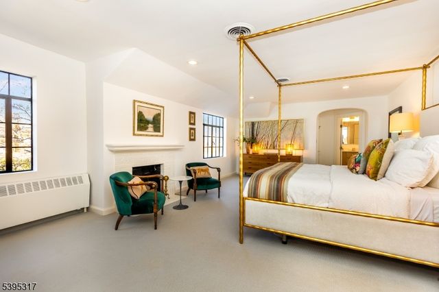 58 Crest Dr, South Orange Village Twp., NJ 07079