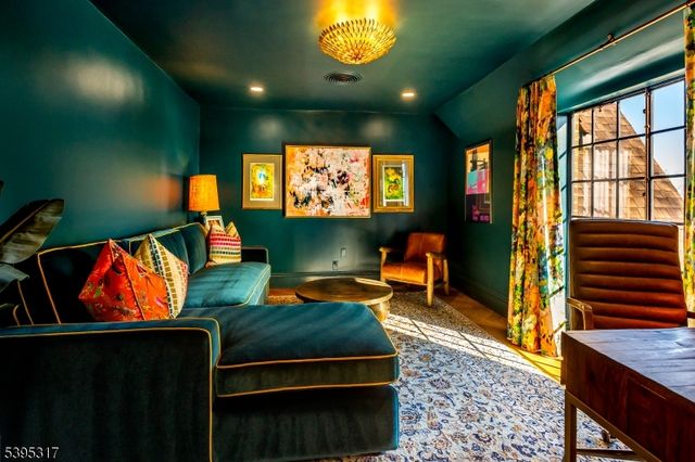 58 Crest Dr, South Orange Village Twp., NJ 07079