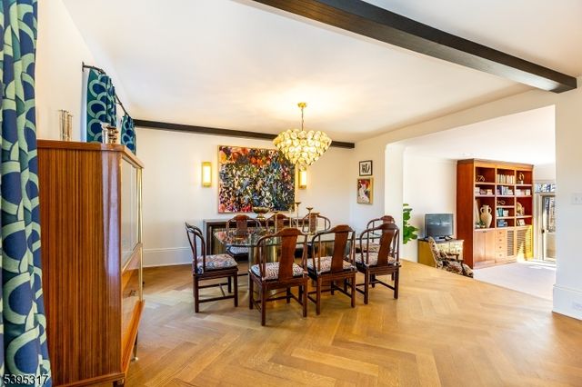 58 Crest Dr, South Orange Village Twp., NJ 07079