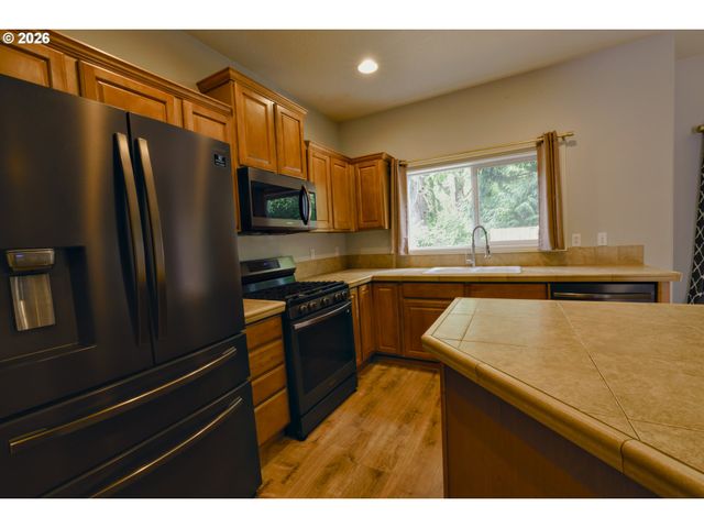 14455 Nw PIONEER PARK Way, Beaverton, OR 97006