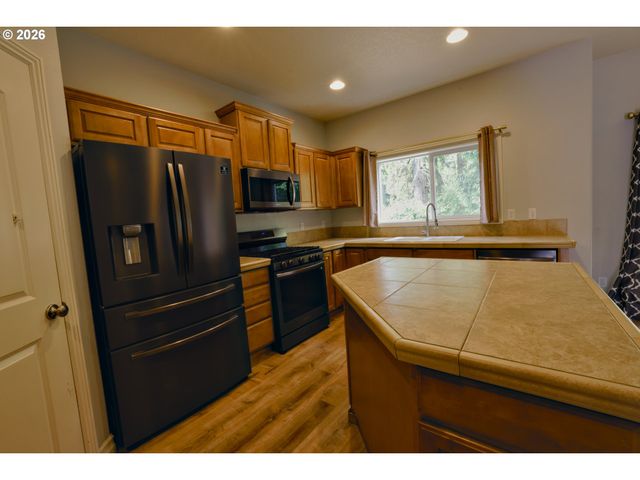 14455 Nw PIONEER PARK Way, Beaverton, OR 97006