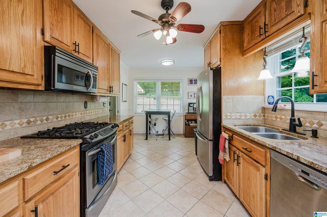 1577 BERRY ROAD, Birmingham, AL 35226