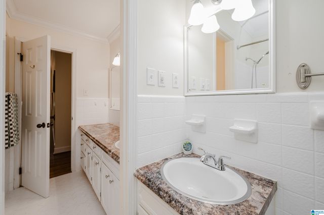 1577 BERRY ROAD, Birmingham, AL 35226