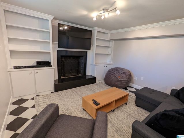 1577 BERRY ROAD, Birmingham, AL 35226