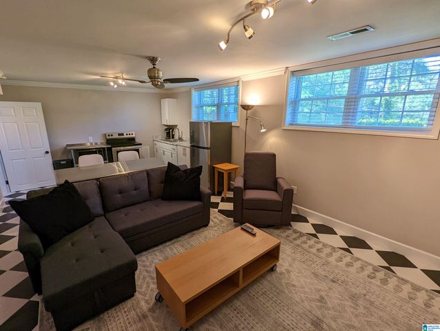 1577 BERRY ROAD, Birmingham, AL 35226