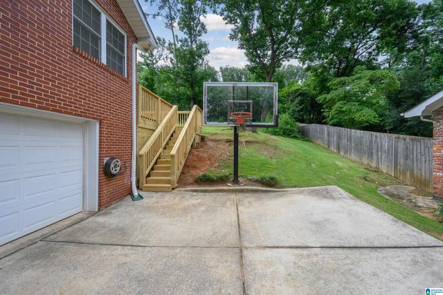 1577 BERRY ROAD, Birmingham, AL 35226
