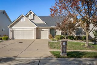 2072 Williamstown Drive, St Peters, MO 63376