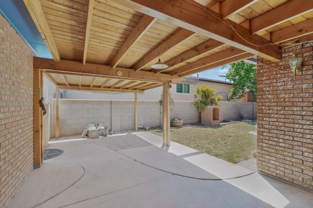 11912 Allison Court NE, Albuquerque, NM 87112