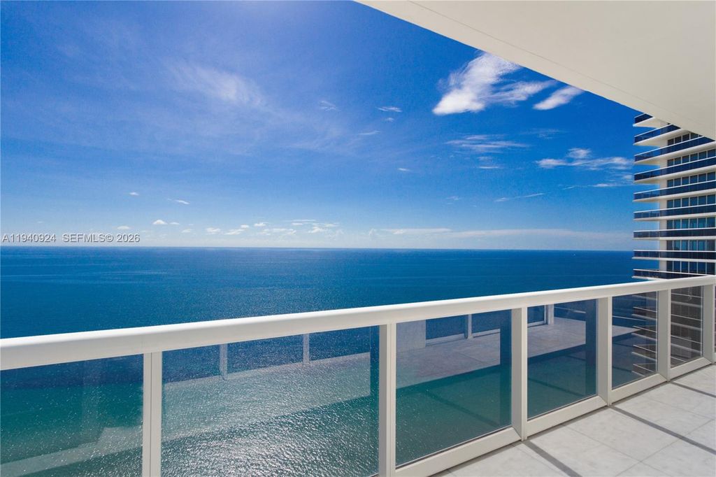 1800 S Ocean Dr PH4404, Hallandale Beach, FL 33009