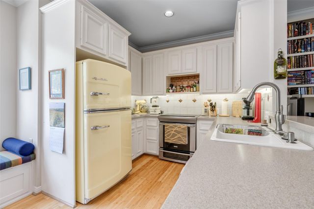 726 Hartman Street, Houston, TX 77007