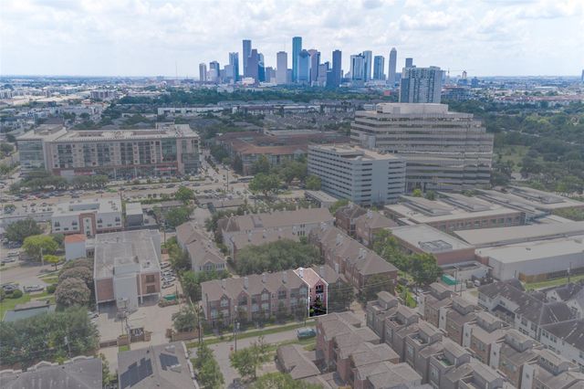 726 Hartman Street, Houston, TX 77007