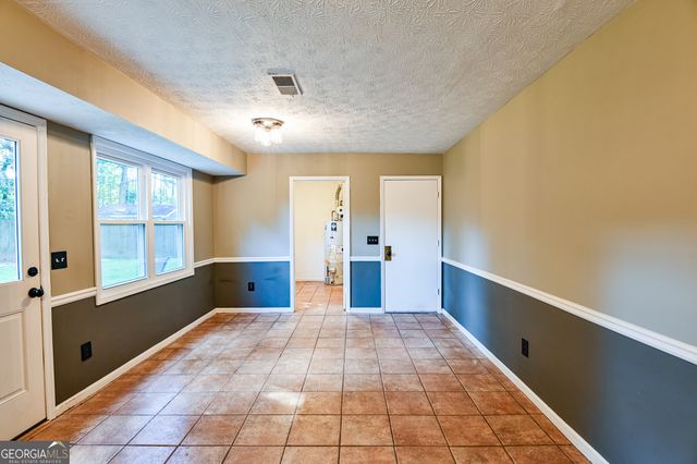 3997 Stacy Lane, Snellville, GA 30039
