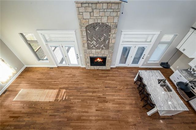 20473 199th Street, Tonganoxie, KS 66086