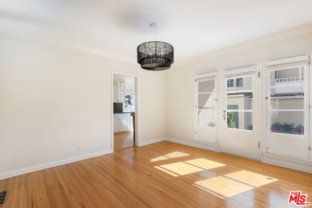 8664 W Olympic Boulevard, Los Angeles, CA 90035