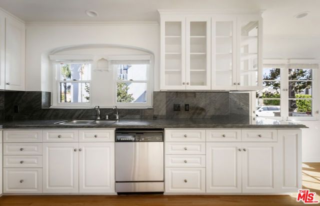 8664 W Olympic Boulevard, Los Angeles, CA 90035