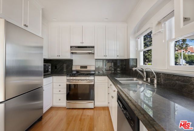 8664 W Olympic Boulevard, Los Angeles, CA 90035