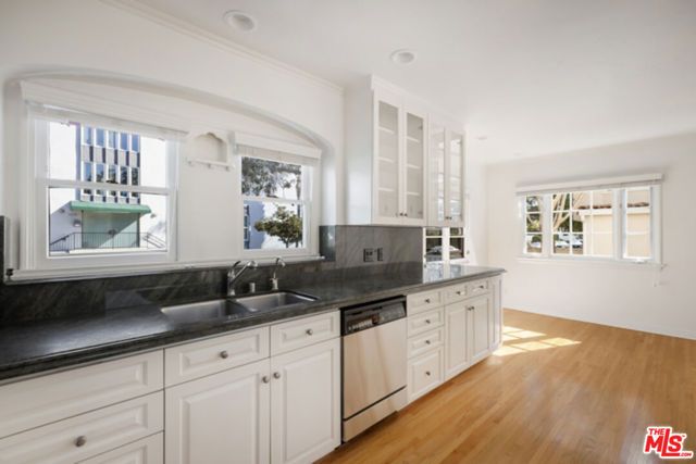 8664 W Olympic Boulevard, Los Angeles, CA 90035