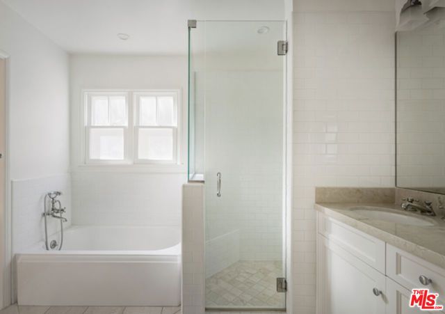 8664 W Olympic Boulevard, Los Angeles, CA 90035