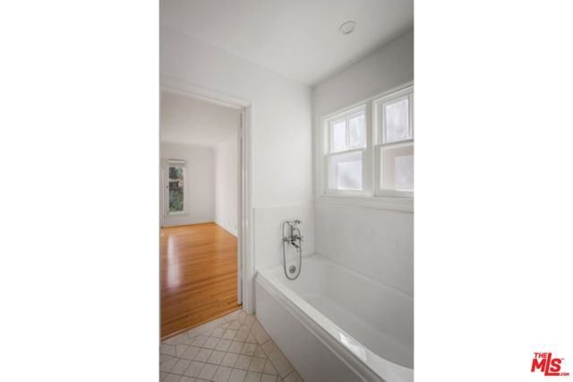 8664 W Olympic Boulevard, Los Angeles, CA 90035