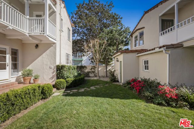 8664 W Olympic Boulevard, Los Angeles, CA 90035