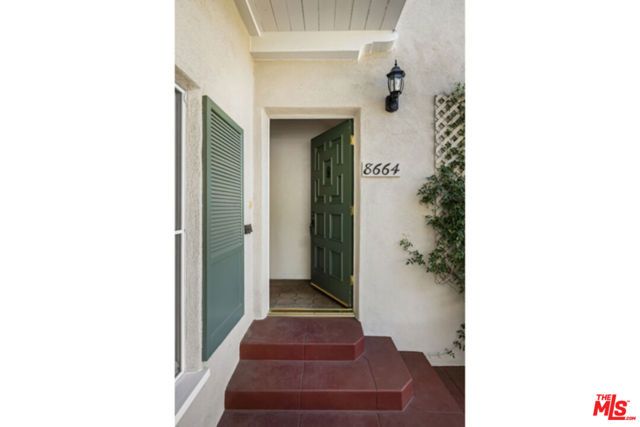8664 W Olympic Boulevard, Los Angeles, CA 90035