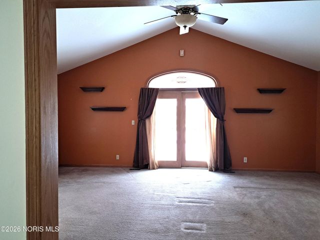 824 Sunset Drive, Findlay, OH 45840