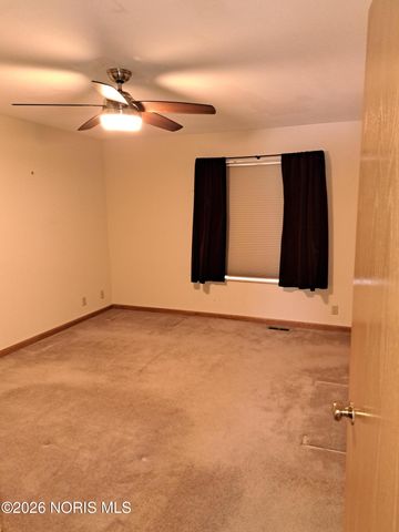 824 Sunset Drive, Findlay, OH 45840