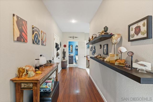 1195 Via Encinos, Fallbrook, CA 92028