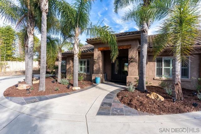1195 Via Encinos, Fallbrook, CA 92028